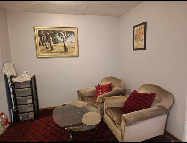 2 BEDROOM APARTMENT FOR SALE IN HILLCREST